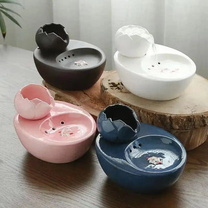 Fontaine à Eau pour Chat en Céramique – Design Coloré, Écoulement Doux, Hygiénique & Stable Moustache & Cie