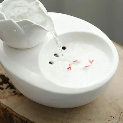 Fontaine à Eau pour Chat en Céramique – Design Coloré, Écoulement Doux, Hygiénique & Stable Moustache & Cie