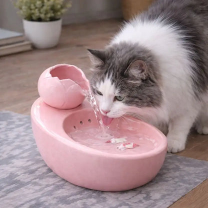 Fontaine à Eau pour Chat en Céramique – Design Coloré, Écoulement Doux, Hygiénique & Stable Moustache & Cie